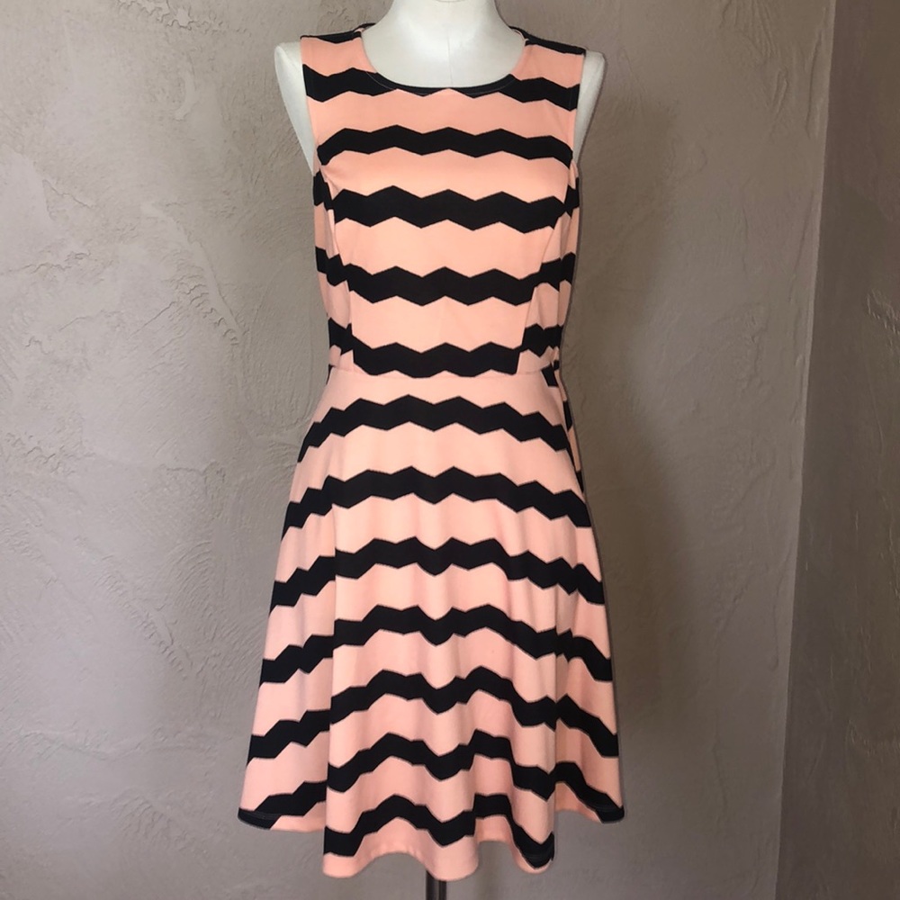Macy’s orange w black zigzags skater dress s